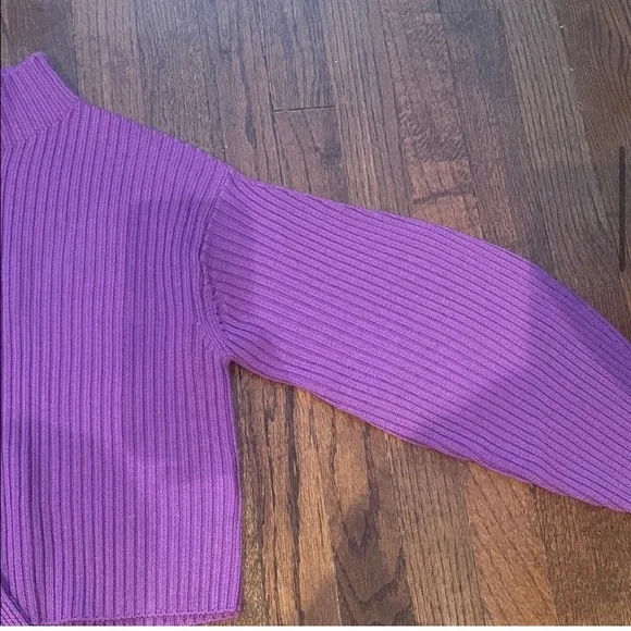 Tibi Ribbed Turtleneck Sweater - Picture 5 of 9